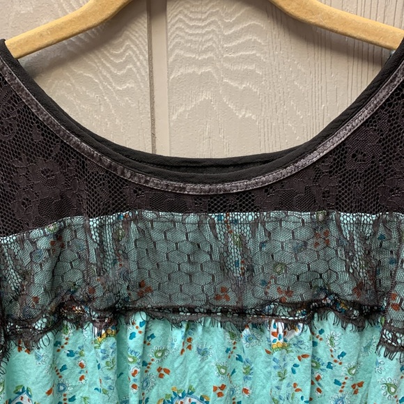 Bila Shirt - Picture 4 of 9